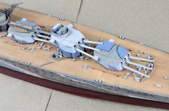 Brytyjski okręt wojenny - pancernik HMS Rodney w skali 1:200 plastikowy model do sklejania Trumpeter_03709_image_6-image_Trumpeter_03709_3