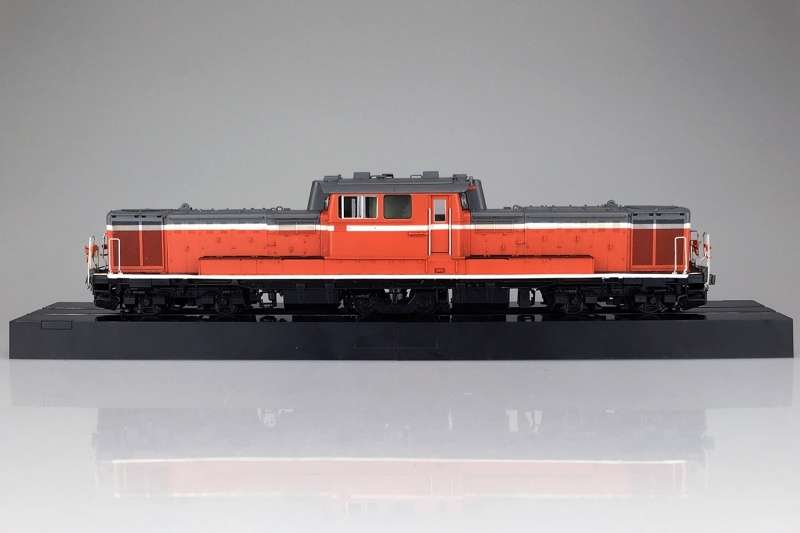 aoshima_00999_diesel_locomotive_dd51_standard_type_shop_modeledo_image_2-image_Aoshima_00999_3