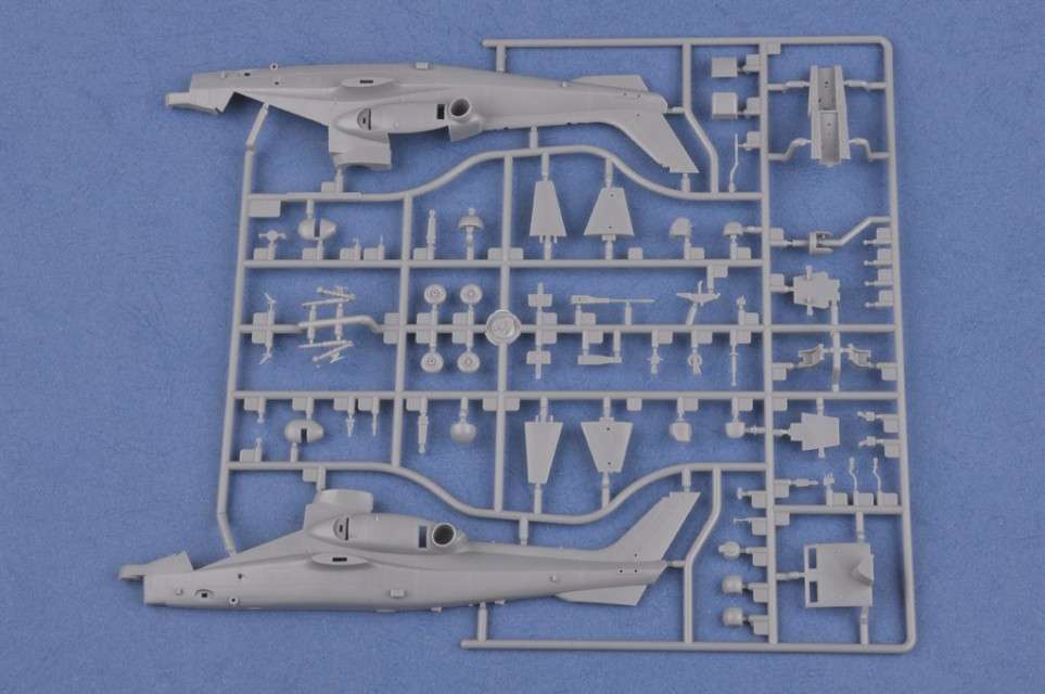 Plastikowy model helikoptera WZ-10 Thunderbolt do sklejania Trumpeter 87260 - sklep modeledo - image_8-image_Hobby Boss_87260_3