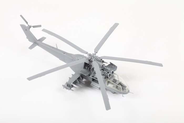 Helikopter do sklejania MIL MI-24A Hind model_zvezda_7273_scale_1_72_image_3-image_Zvezda_7273_3