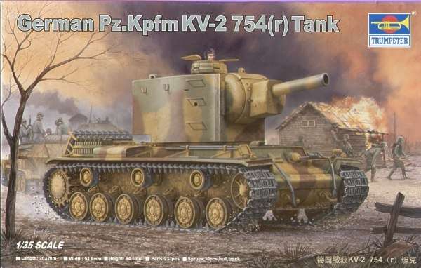 Model zdobycznego czołgu KV-2 w skali 1:35 z niemieckimi kalkomaniami.-image_Trumpeter_00367_1
