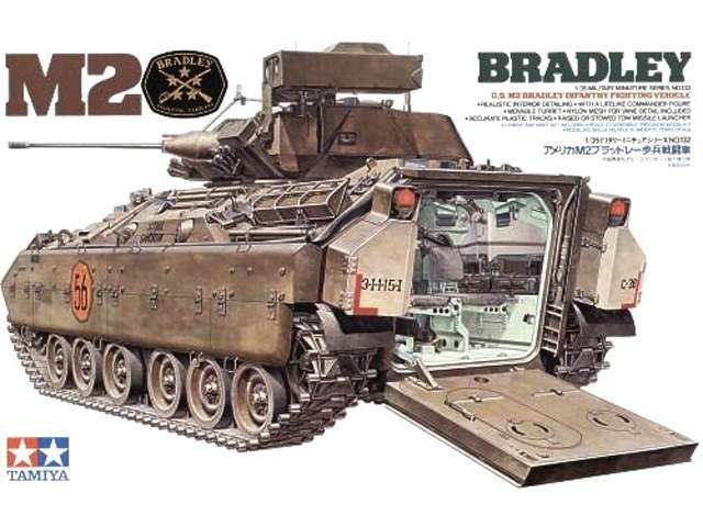 Model amerykańskiego pojazdu opancerzonego M2 Bradley IFV, plastikowy model do sklejania Tamiya 35132 w skali 1/35.-image_Tamiya_35132_1