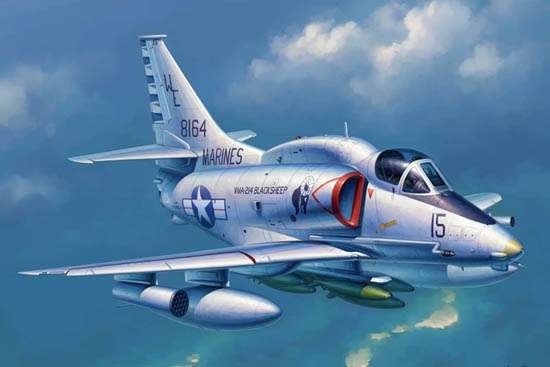 Model A-4M Skyhawk samolot_do_sklejania_w_skali_1_32_trumpeter_02268_image_1-image_Trumpeter_02268_1
