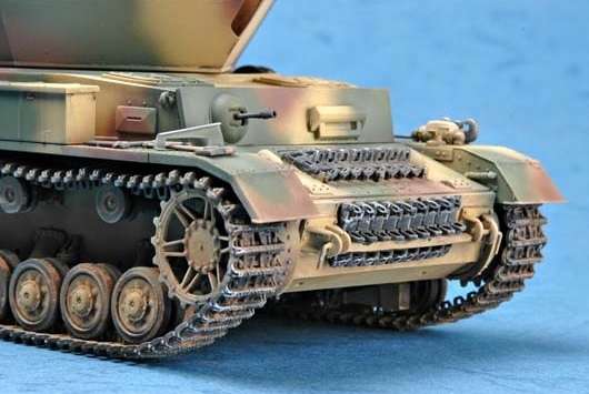 German 3.7cm Flak 43 Flakpanzer IV Ostwind model Trumpeter 01520 - model_tru01520_image_3-image_Trumpeter_01520_2