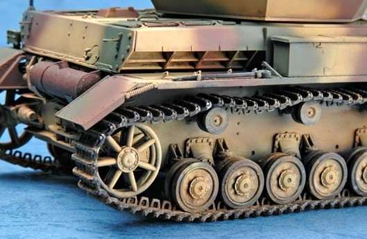 German 3.7cm Flak 43 Flakpanzer IV Ostwind model Trumpeter 01520 - model_tru01520_image_1-image_Trumpeter_01520_2
