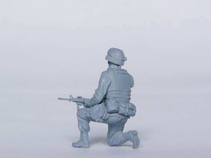 plastikowe-figurki-do-sklejania-us-marine-corps-iraq-2003-sklep-modelarski-modeledo-image_Trumpeter_00407_10