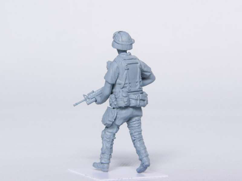 plastikowe-figurki-do-sklejania-us-marine-corps-iraq-2003-sklep-modelarski-modeledo-image_Trumpeter_00407_7
