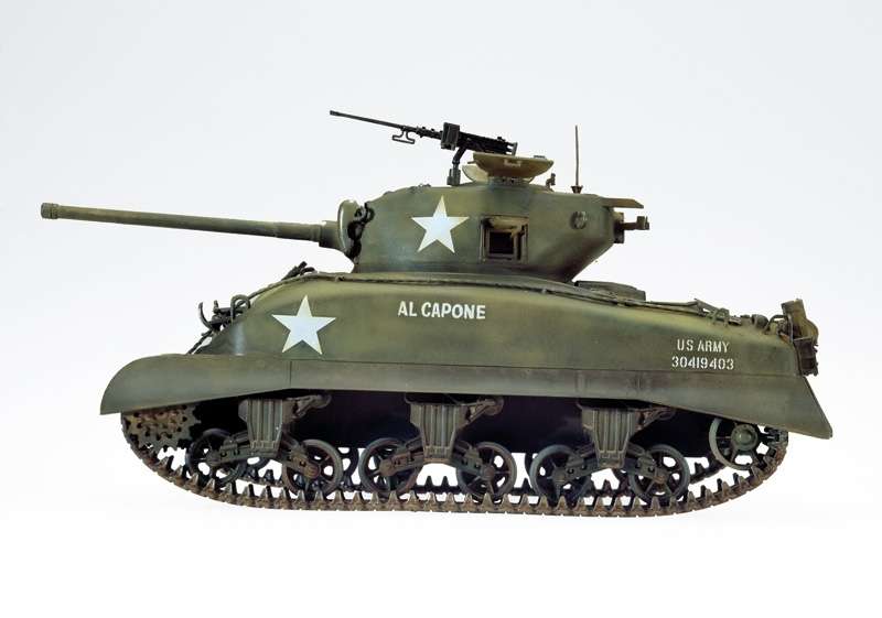 Italeri_0225_US_Tank_M4A1_Sherman_hobby_shop_modeledo.pl_image_4-image_Italeri_0225_3