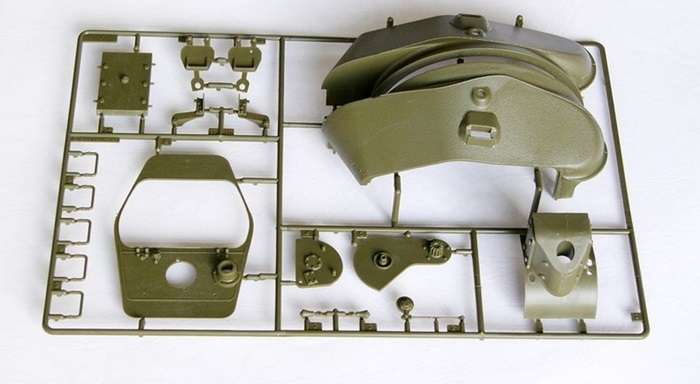 Trumpeter 00905 w skali 1:16 - model Soviet Tank T-34/76 Model 1942 - image f-image_Trumpeter_00905_4