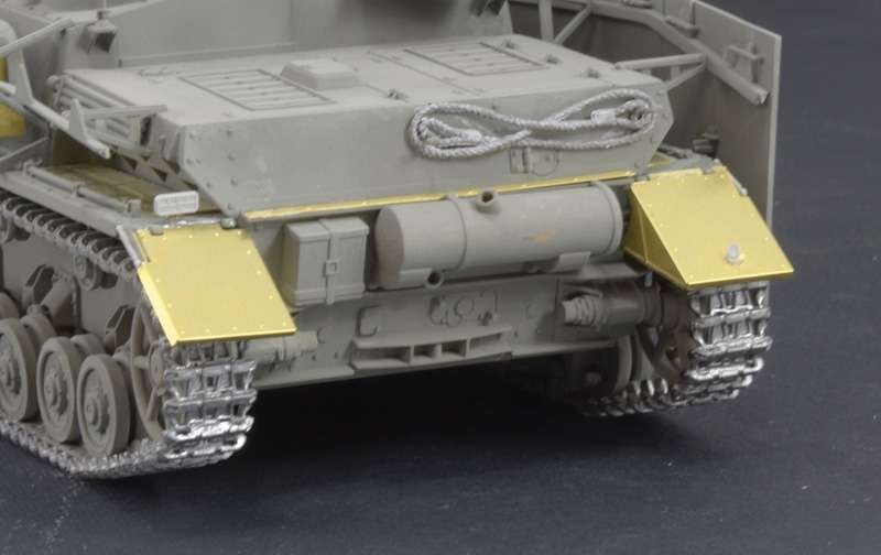 Model niemieckiego niszczyciela czołgów Stug IV Sd.Kfz.167 do sklejania Italeri 6491 model_ita6491_sturmgeschutz_iV_image_12-image_Italeri_6491_3