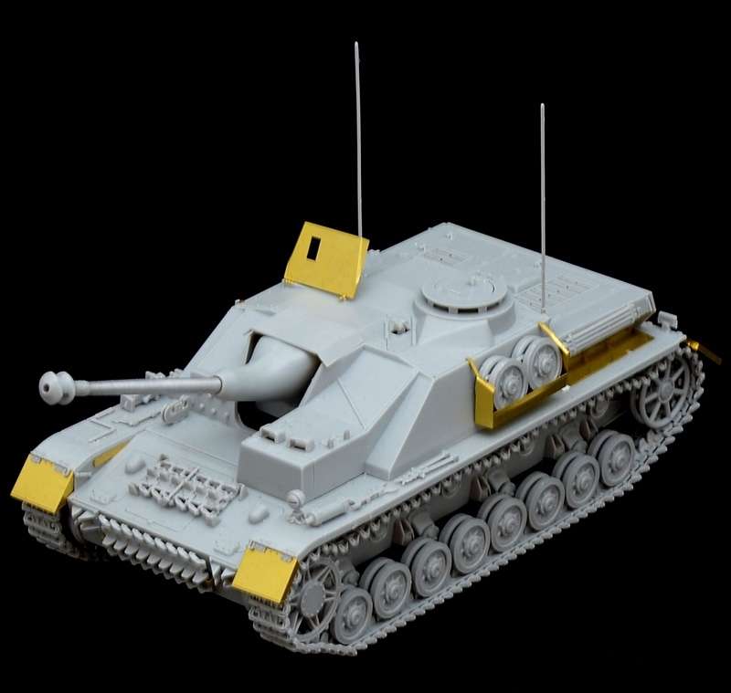 Model niemieckiego niszczyciela czołgów Stug IV Sd.Kfz.167 do sklejania Italeri 6491 model_ita6491_sturmgeschutz_iV_image_6-image_Italeri_6491_3