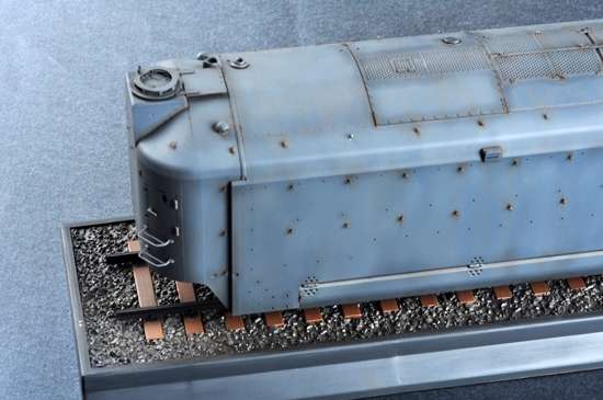 Trumpeter 00223 w skali 1:35 - model German Armored Train Panzertriebwagen Nr.16 - image e-image_Trumpeter_00223_3