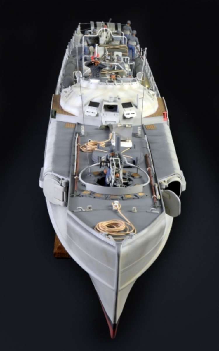 plastikowy-model-lodzi-torpedowej-schnellboot-s-100-do-sklejania-sklep-modelarski-modeledo-image_Italeri_5603_20