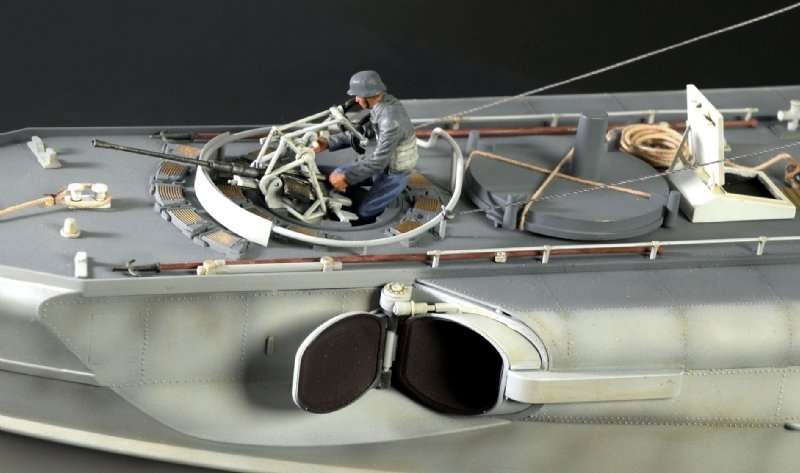 plastikowy-model-lodzi-torpedowej-schnellboot-s-100-do-sklejania-sklep-modelarski-modeledo-image_Italeri_5603_23