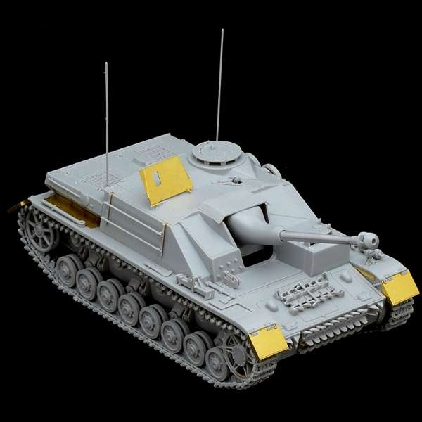 Model niemieckiego niszczyciela czołgów Stug IV Sd.Kfz.167 do sklejania Italeri 6491 model_ita6491_sturmgeschutz_iV_image_5-image_Italeri_6491_3