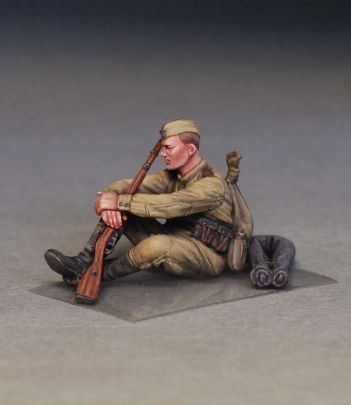 MiniArt 35233 w skali 1:35 - figurki Soviet soldiers taking a break do sklejania - image g-image_MiniArt_35233_3